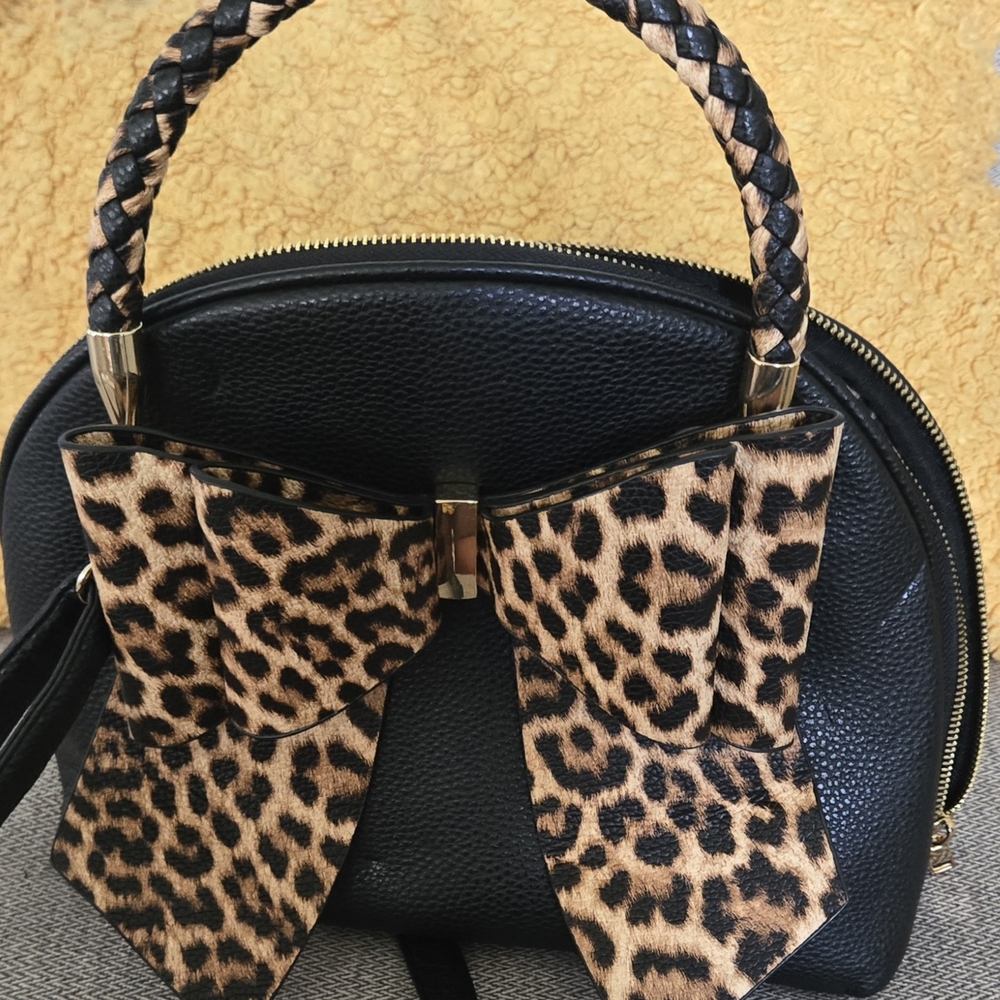 Leopard Print Bow Black Handbag